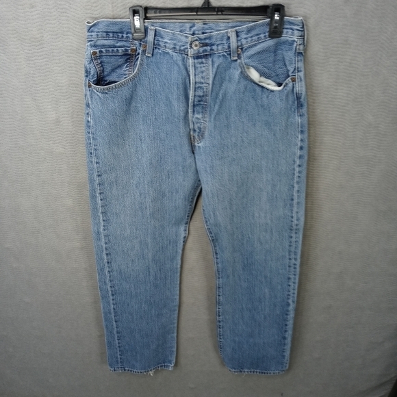 Levi's 501xx men's button fly blue jeans sz 36x34. 265 104pm - Picture 1 of 7